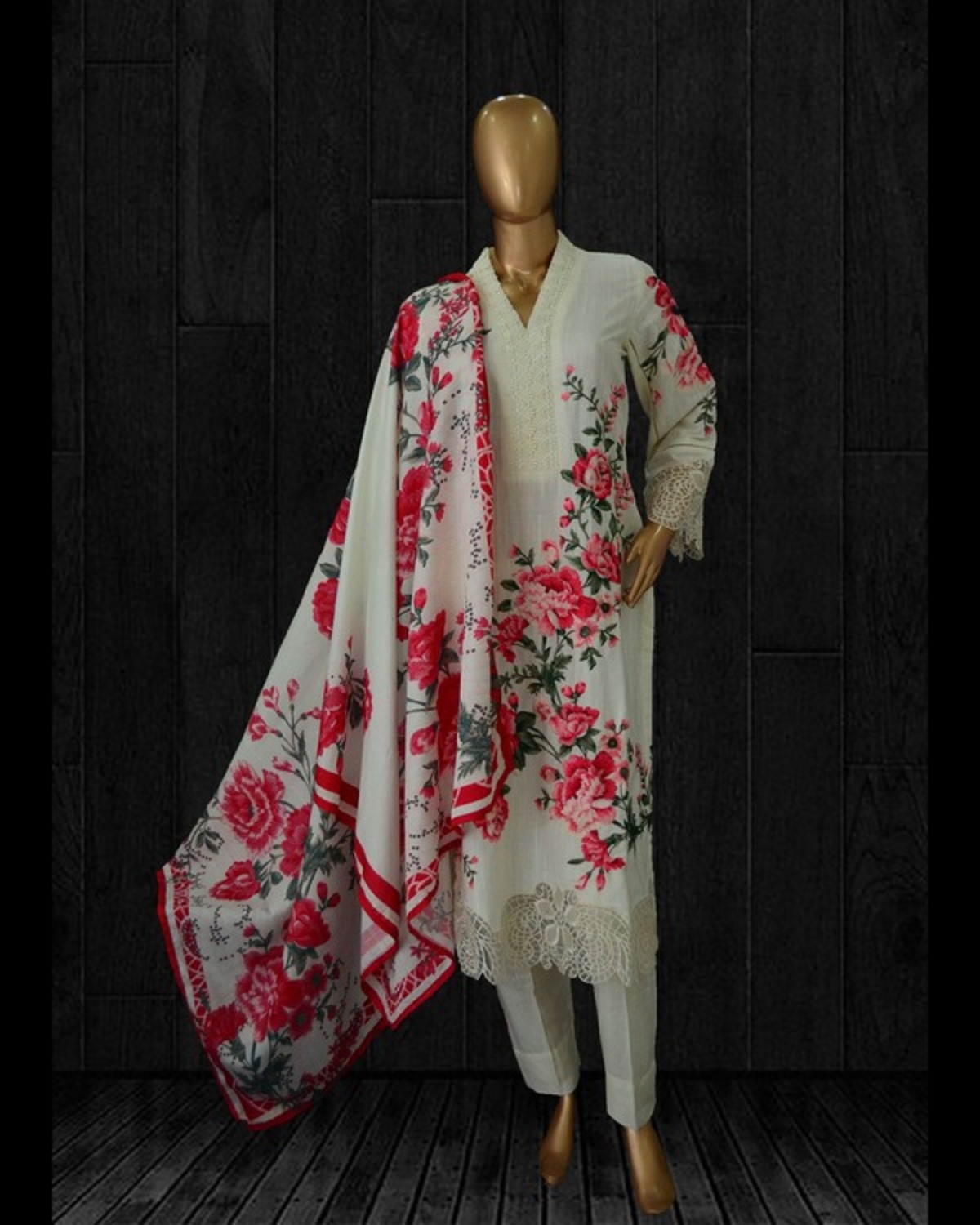Rosy Embrace (3 piece)